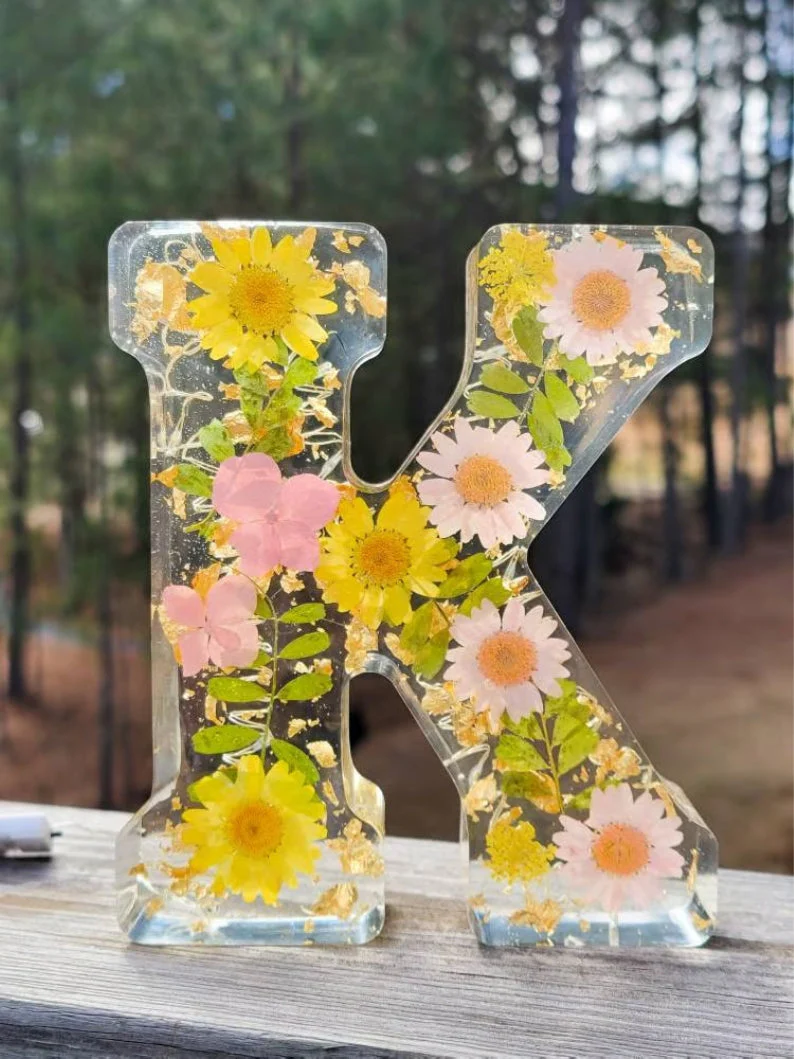 Handmade Floral Resin Night Light ~ Bring artistic light to your home effortlessly - Image 11