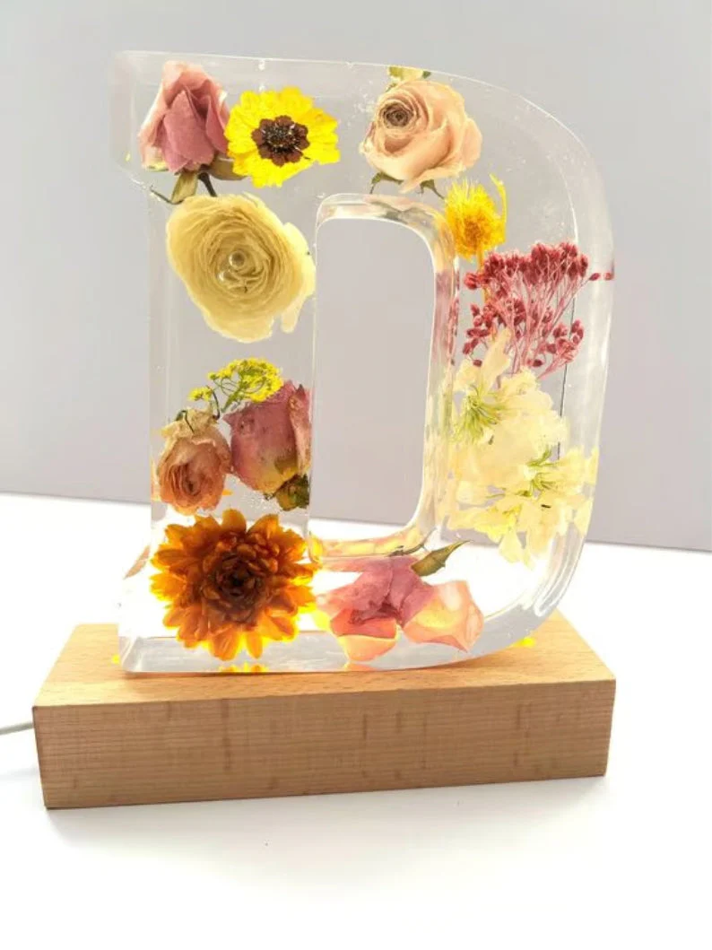 Handmade Floral Resin Night Light ~ Bring artistic light to your home effortlessly - Image 4