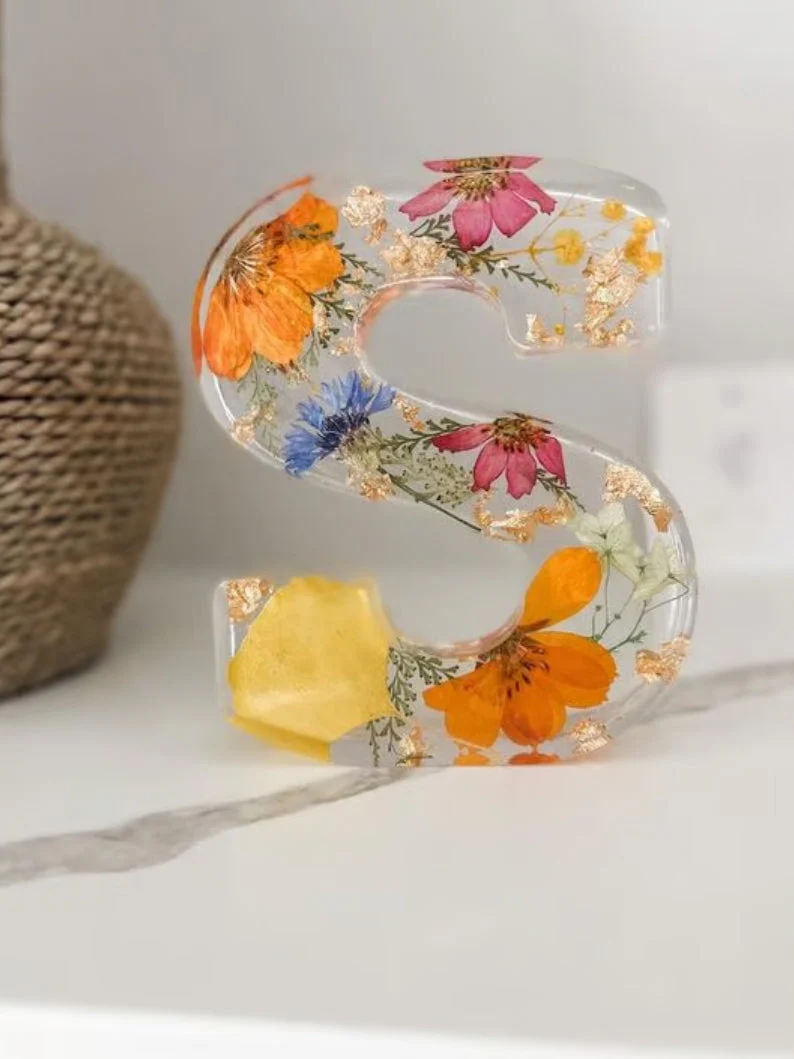 Handmade Floral Resin Night Light ~ Bring artistic light to your home effortlessly. - Image 19