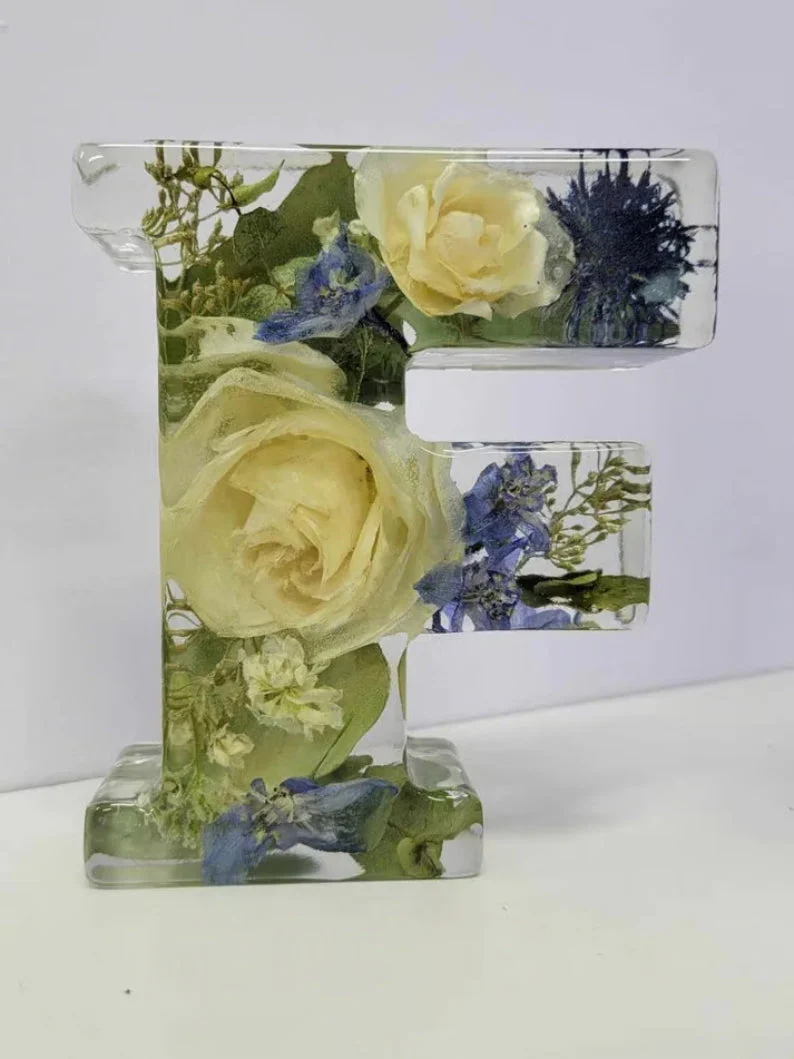 Handmade Floral Resin Night Light ~ Bring artistic light to your home effortlessly. - Image 6